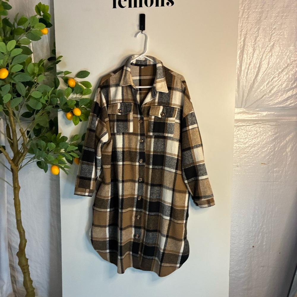 Plaid Button-Up Women's Coat
